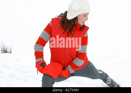 Frau beim Fitnesstraining im Winter, woman jogging en hiver Banque D'Images