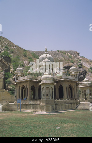 Cénotaphe de Maharaja Madho Singh le deuxième, Gaitor, Jaipur en Inde Banque D'Images