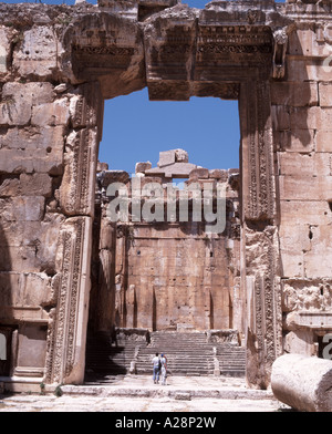 Entrée au Temple de Bacchus, Baalbeck, Bekaa, République du Liban Banque D'Images