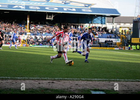 Seize ans, THEO WALCOTT, jouant pour SOUTHAMPTON CONTRE CARDIFF CITY À NINIAN PARK LE SAMEDI, 31 Décembre, 2005. Banque D'Images