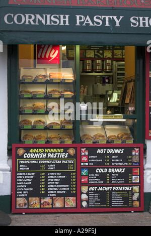 Boutique de produits Cornish St Ives Harbour 2006 Cornwall Banque D'Images