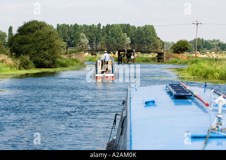 Croisière sur la rivière Nene sur un grand classique Banque D'Images