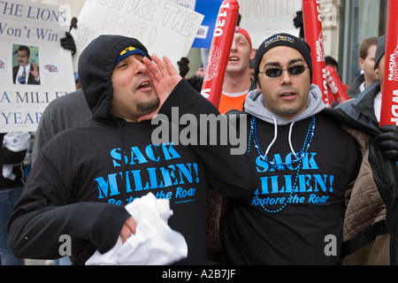 Protestation des fans des Lions de Detroit perdre Notice Banque D'Images