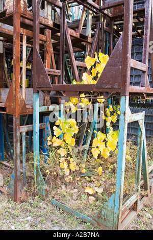 L'usine de pièces automobiles fermé Banque D'Images