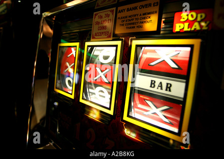 Machines à sous sur la jetée de Brighton Brighton UK Banque D'Images