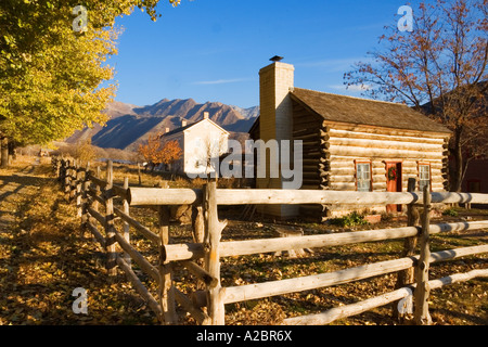 Vieux Mormon pioneer log cabin dans Old Deseret Village State Park à Salt Lake City Utah USA Banque D'Images