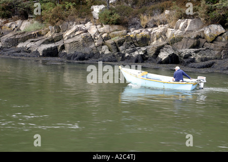 Petit bateau sur l'Odet en Bretagne France Banque D'Images