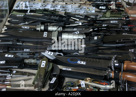 Couteaux en vente dans Toledo Espagne Banque D'Images