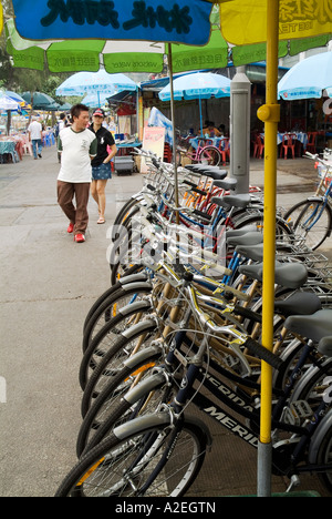 Dh Cheung Chau HONG KONG ISLAND location de bicyclettes transport location randonnée Banque D'Images