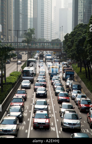 dh Gloucester Road WAN CHAI HONG KONG trafic bourrage file d'attente Harbour tunnel Highway china voitures véhicules immobilisent ville la ruée chinoise congestion des heures Banque D'Images