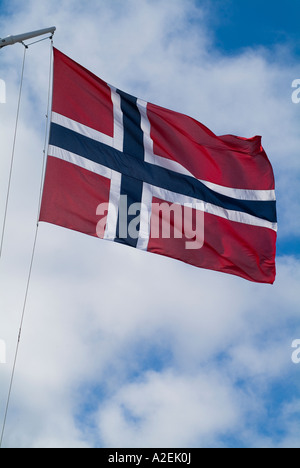 dh drapeau norvégien DRAPEAU NORVÉGIEN NORVÈGE à bord d'un navire à voile norme des navires Ensign Banque D'Images