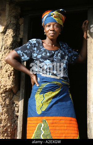 Femme togolaise en porte , Kpalimé, Togo Banque D'Images