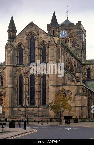 Abbaye de Hexham, Northumberland, 1170 - 1250. Début de style anglais. Protections extérieures de la place du marché. Banque D'Images