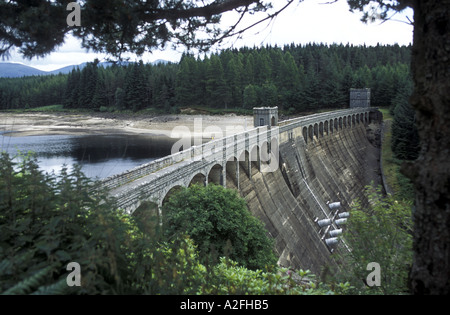 Barrage de l'Écosse Loch Laggan Banque D'Images