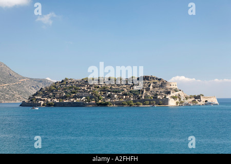 L'île de Spinalonga, vue de Plaka, de l'Est de la Crète, Grèce Banque D'Images