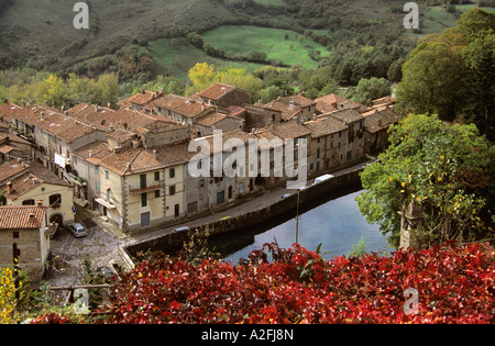 Italie, Toscane, vue de Santa Fiora Banque D'Images