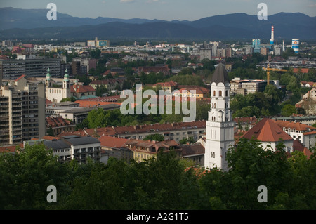 La Slovénie, Ljubljana (capitale slovène) : Poljane Village Church (banlieue est) Banque D'Images