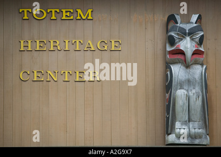 USA, Alaska, le sud-est de l'Alaska, KETCHIKAN : Totem Totem Heritage Centre, Musée d'Amérindiens Tlingit Banque D'Images