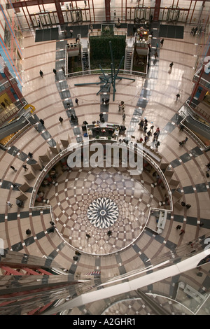 États-unis, Illinois, Chicago : la boucle : James R. Thompson Center State Office Building, de l'intérieur Banque D'Images