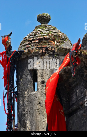 Fuerte de San Jeronimo, Portobello, Colon, Panama, en Amérique centrale, au cours de la bi et devils annuelle congo festival. Banque D'Images