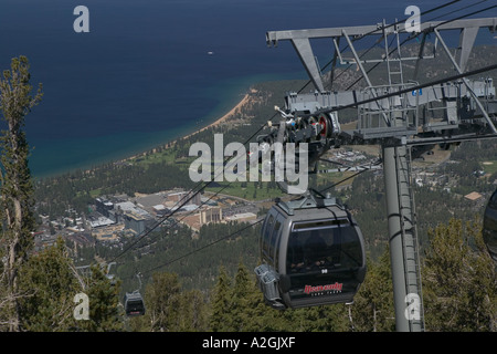 USA, Nevada, Lake Tahoe, Stateline : Heavenly Mountain téléski et vue de Stateline, Nevada & Lake Tahoe Banque D'Images