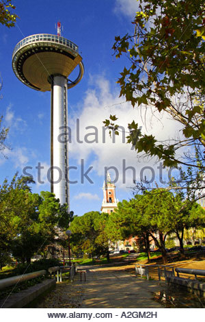 Faro de Moncloa et Museo de America, Madrid, Espagne Banque D'Images