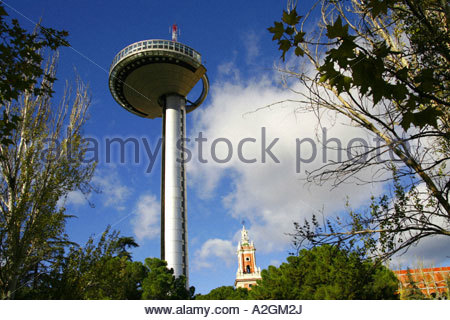 Faro de Moncloa et Museo de America, Madrid, Espagne Banque D'Images