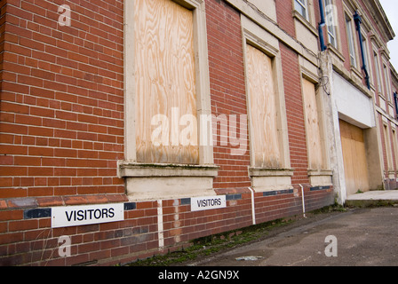 Nouveau Monde cuisinières à gaz usine à Latchford Warrington maintenant abandonné et condamné comme transférés ailleurs fabrication Banque D'Images