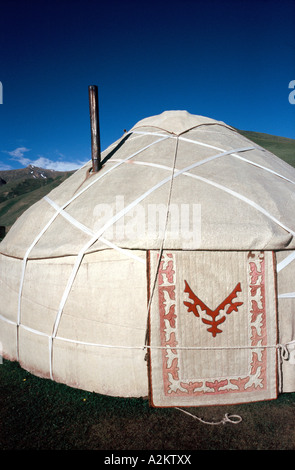 Yourte au caravansérail de Tash Rabat dans le sud du Kirghizistan. Banque D'Images