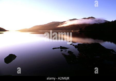 Encore l'aube sur le Loch Lomond, Ecosse Banque D'Images