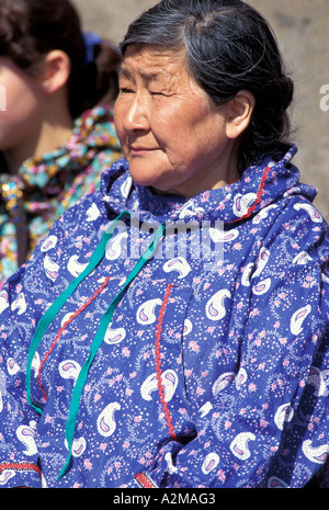 L'Asie, la Russie, la Sibérie, Inchoun Village. Femme âgée Banque D'Images