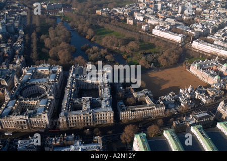 Vue aérienne de Whitehall à Londres montrant de gauche à droite l'Office des Étrangers Banque D'Images