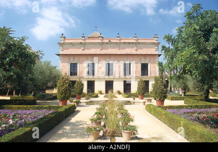 Jardin à l'avant du palais, Palais de Villavicencio, Jerez De La Frontera, Cadix, Andalousie, Espagne Banque D'Images