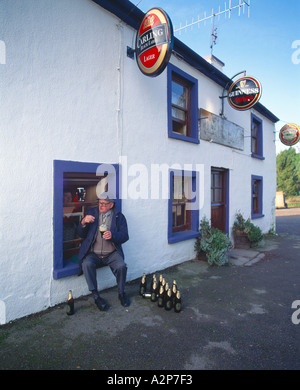 Peint bleu old country village pub/bar/taverne/shop/sibin/ Banque D'Images