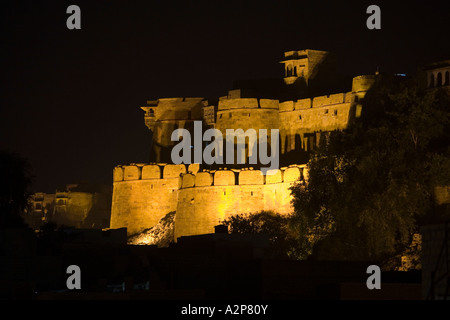 Inde Rajasthan Jaisalmer fort construit en 1156, dans la nuit Banque D'Images