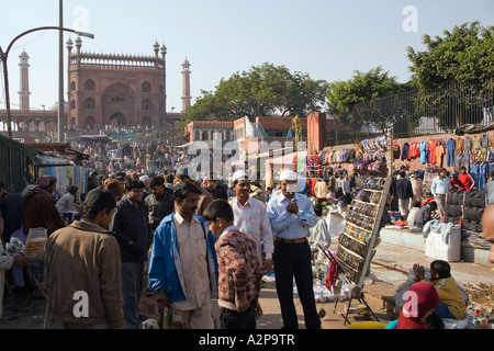 Inde Delhi Old Delhi Jamia Masjid Eid al Adha festival la foule des hommes musulmans à la mosquée Banque D'Images