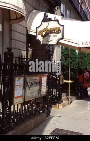 Cheers Bar et Restaurant, Beacon Street, Boston, Massachusetts, New England, USA Banque D'Images