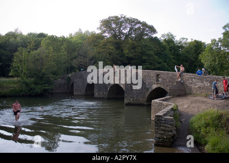 Pont de trempage Merthyr Mawr près de Bridgend Galles du Sud Banque D'Images