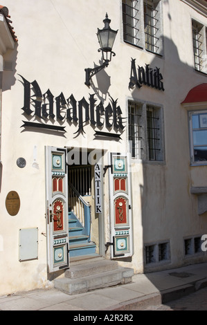 Entrée de l'hôtel de ville pharmacie (Raeapteek), Tallinn, Estonie Banque D'Images