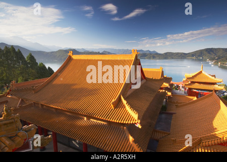 Matin soleil sur Wenwu Temple Banque D'Images