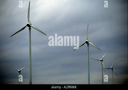 Éoliennes à Lichtenau-Asseln windpark, Rhénanie du Nord-Westphalie, Allemagne, le plus grand parc éolien à l'intérieur des terres. Banque D'Images