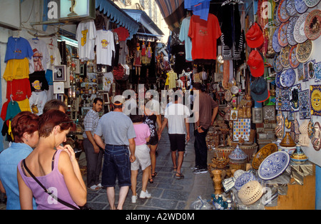 Tunisie Tunis la Médina rue Jamaa ez Zitouna Banque D'Images