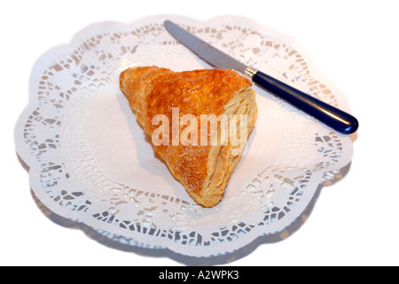 De forme triangulaire gâteau feuilleté Apple Banque D'Images