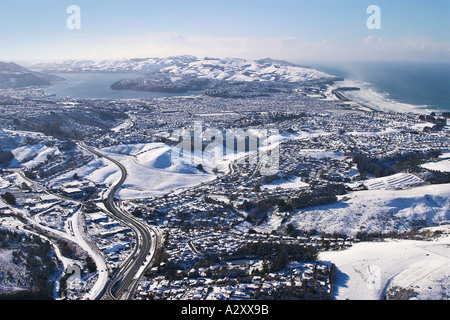 Autoroute du Sud et dans la neige de Dunedin ile sud Nouvelle Zelande aerial Banque D'Images