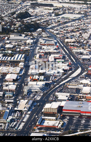 Andersons Bay Road dans la neige Dunedin ile sud Nouvelle Zelande aerial Banque D'Images