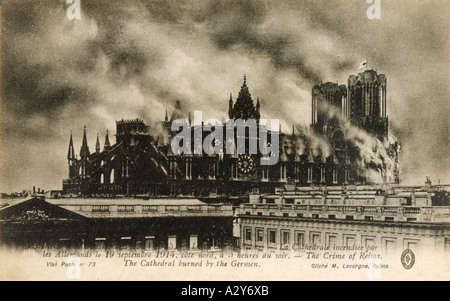 La première guerre mondiale, la cathédrale de Reims Fire Banque D'Images