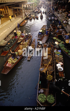 L'Damnern Saduak floating market, l'un des derniers marchés authentiques de Bangkok, Thaïlande Banque D'Images