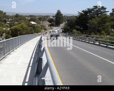 Véhicule sur l'île Hindmarsh pont vers l'Australie du sud de la péninsule de Fleurieu goolwa Banque D'Images