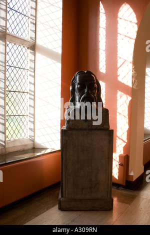 Statue de Jésus Christ dans le couloir Collège de Maynooth Irlande Banque D'Images