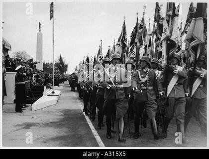 Défilé Anniversaire de Hitler Banque D'Images